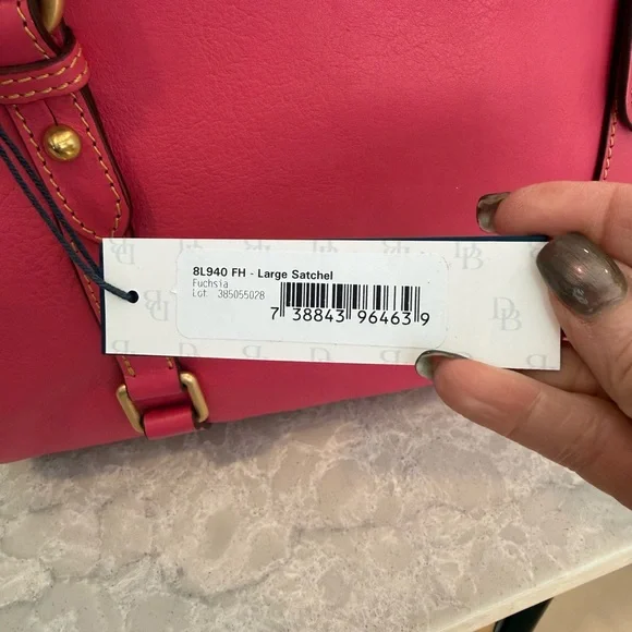 Dooney and Bourke large Florentine fuchsia satchel - Picture 9 of 13